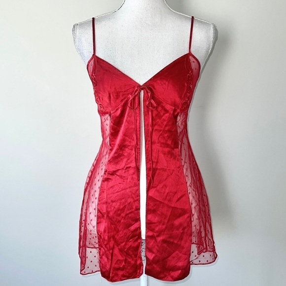 Y2K Victoria’s Secret Silk Flyaway Slip - Picture 1 of 6